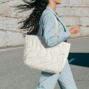 Túi xách TOMTOC USA Terra-T38 Puffy Laptop Tote Bag – T38 13.5/14icnh