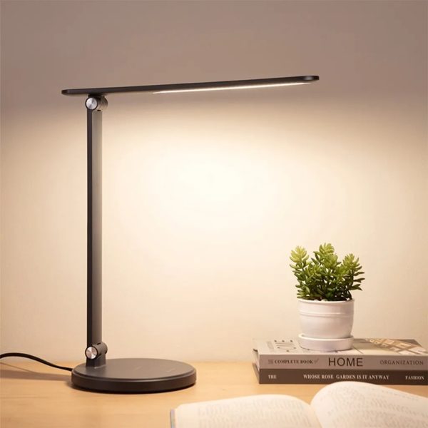 Đèn bàn Panasonic LT0424 chống cận-Hàng chính hãng